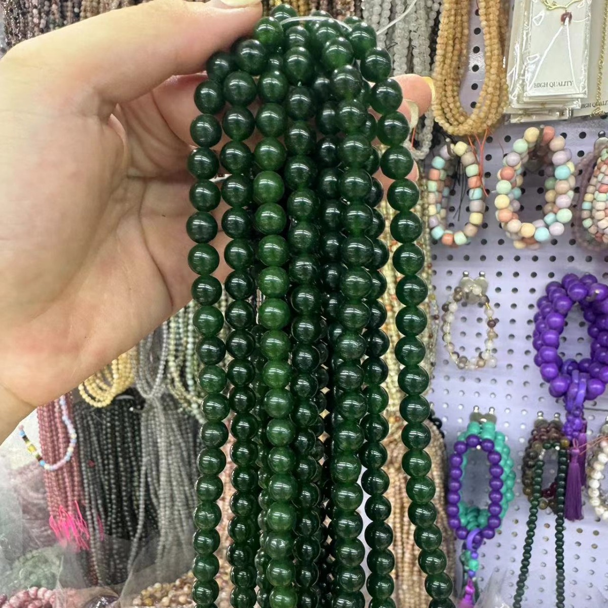 台湾青玉项链菠菜绿碧玉色塔链女士绕颈妈妈链圆珠项链直播货批发