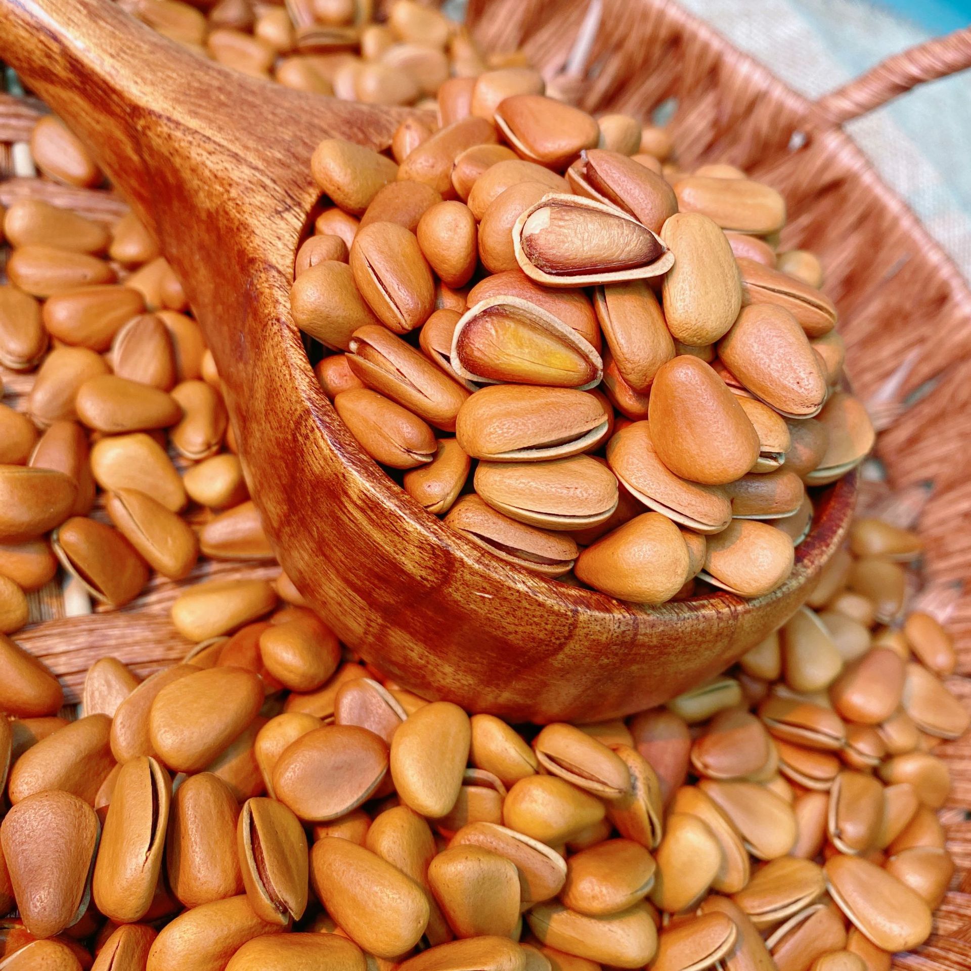 21年新货原味东北松子散装特大颗粒手剥开口坚果干果红松子批发