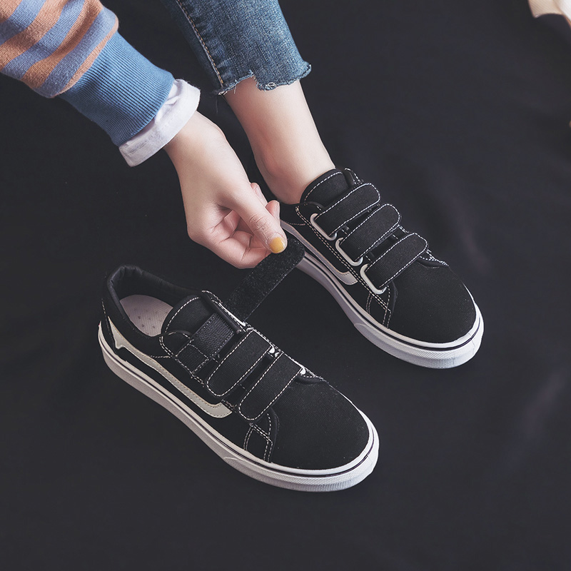 2021新款帆布鞋女魔术贴韩版平底女学生休闲黑色板鞋一脚蹬潮鞋子