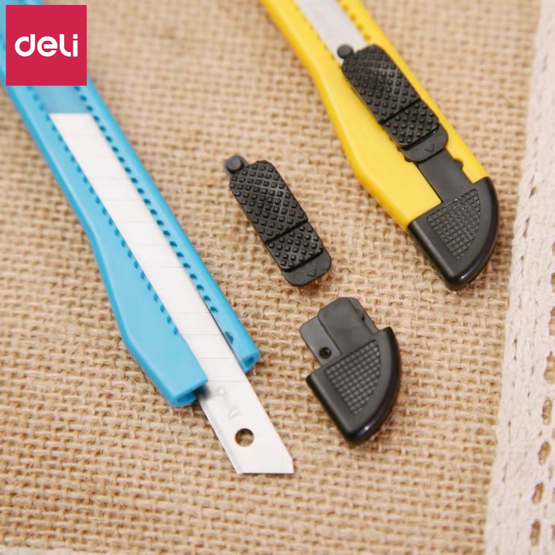 得力2052小号便携美工刀得力彩色学生美术刀小型办公美工刀