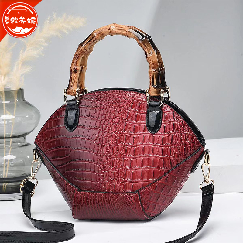 Suni Light Luxury Texture Special-Interest Design Creative Portable Women's Bag 2023 New Bags High-Grade Shoulder Messenger Bag