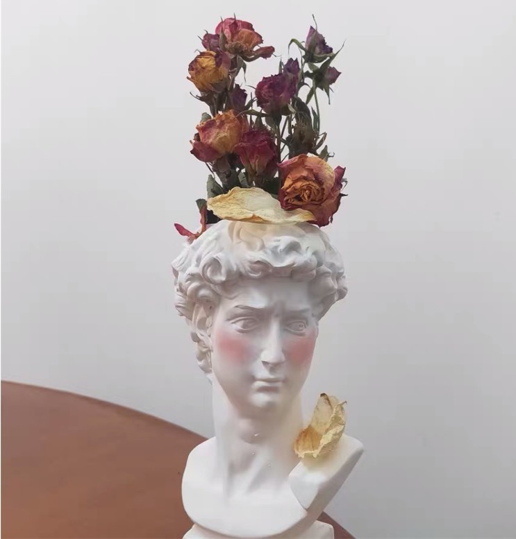 ins复古腮红大卫雕像化妆刷筒插花瓶摆件装饰收纳桶拍照道具