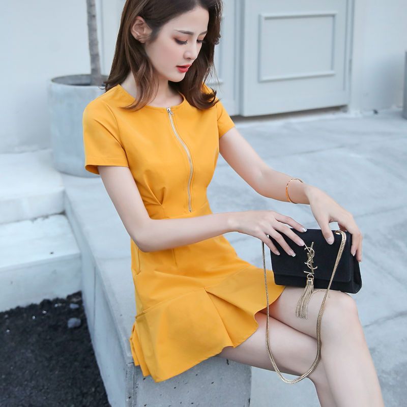 高档时尚女装图片