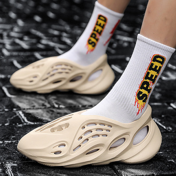 大码凉拖鞋侃爷yeezy椰子洞洞鞋 夏季男女溯溪鞋休闲沙滩亲子鞋男