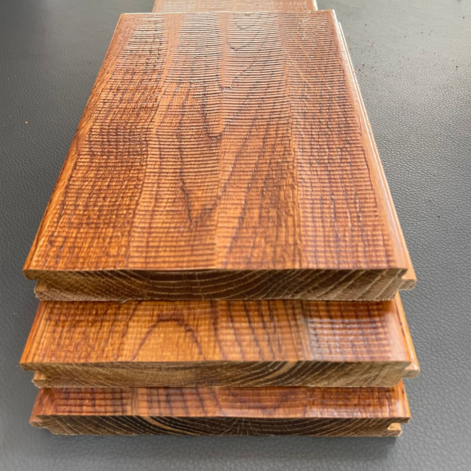 否规格(810-1210)*(136-168)*18mm颜色橡木纯实木清仓,橡木本色小结