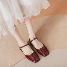 中跟法式凉鞋女夏2024年新款红色方头玛丽珍鞋包头粗跟单鞋子