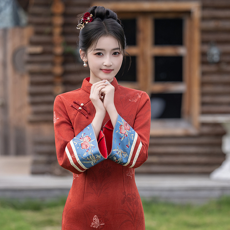 2025秋冬新款旗袍新中式国风长款红色旗袍订婚礼服敬酒服修身旗袍