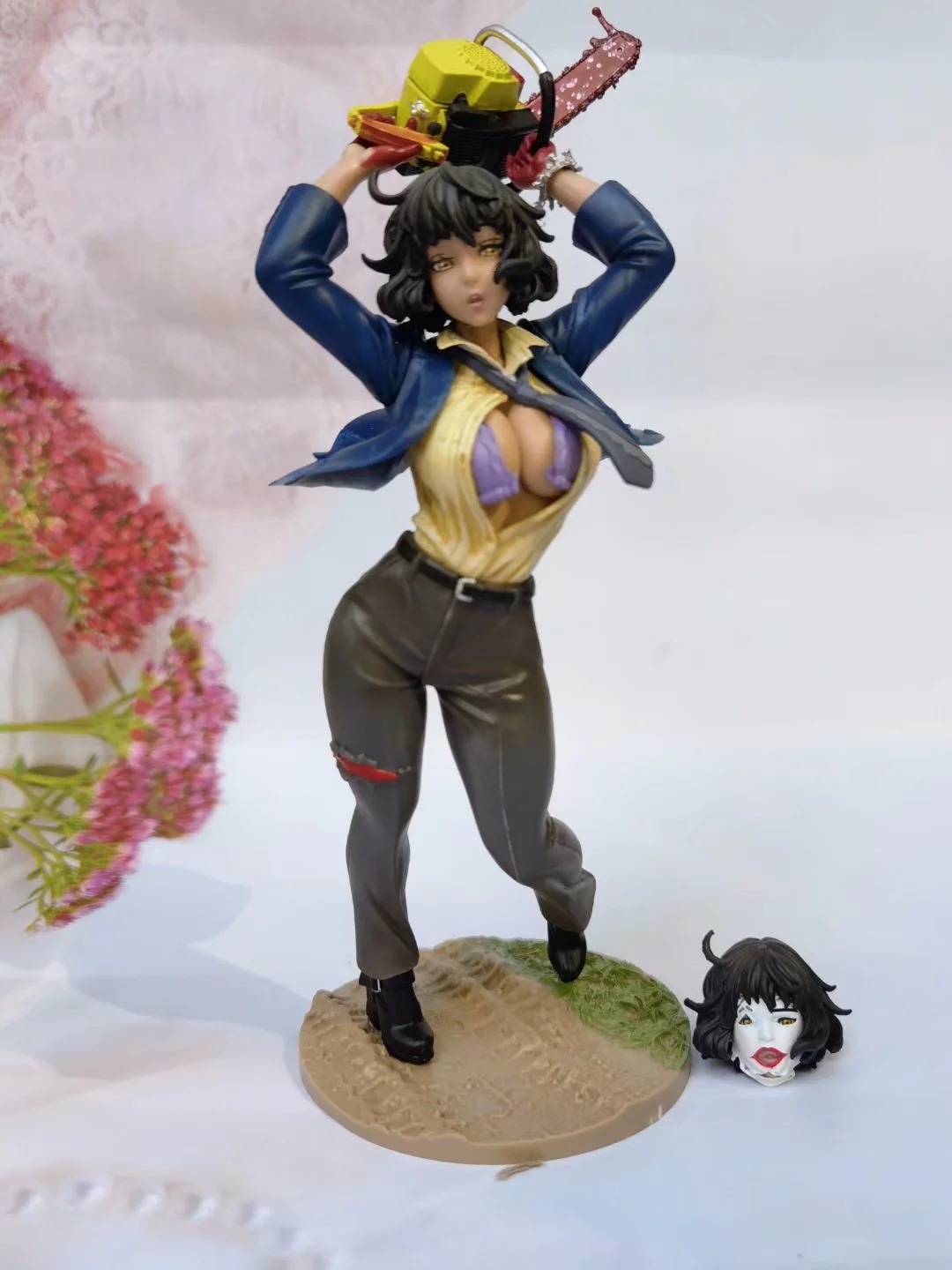 手办批发电锯惊魂 德州电锯杀人狂 女版 模型公仔盒装手办-阿里巴巴