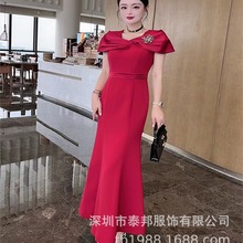 深圳南油高端女装厂家直供高级感交衩设计红色鱼尾礼服连衣裙女
