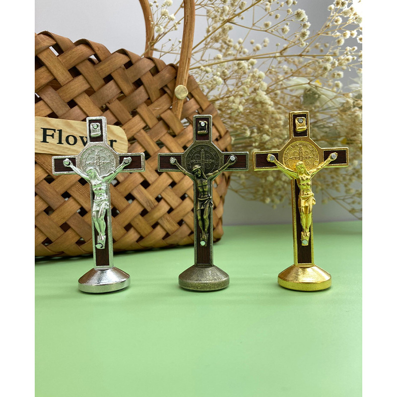 Cross Ornaments with Base Wood Piece Cross Alloy Decoration Accessories Cross Pendant Yiwu Factory Wholesale