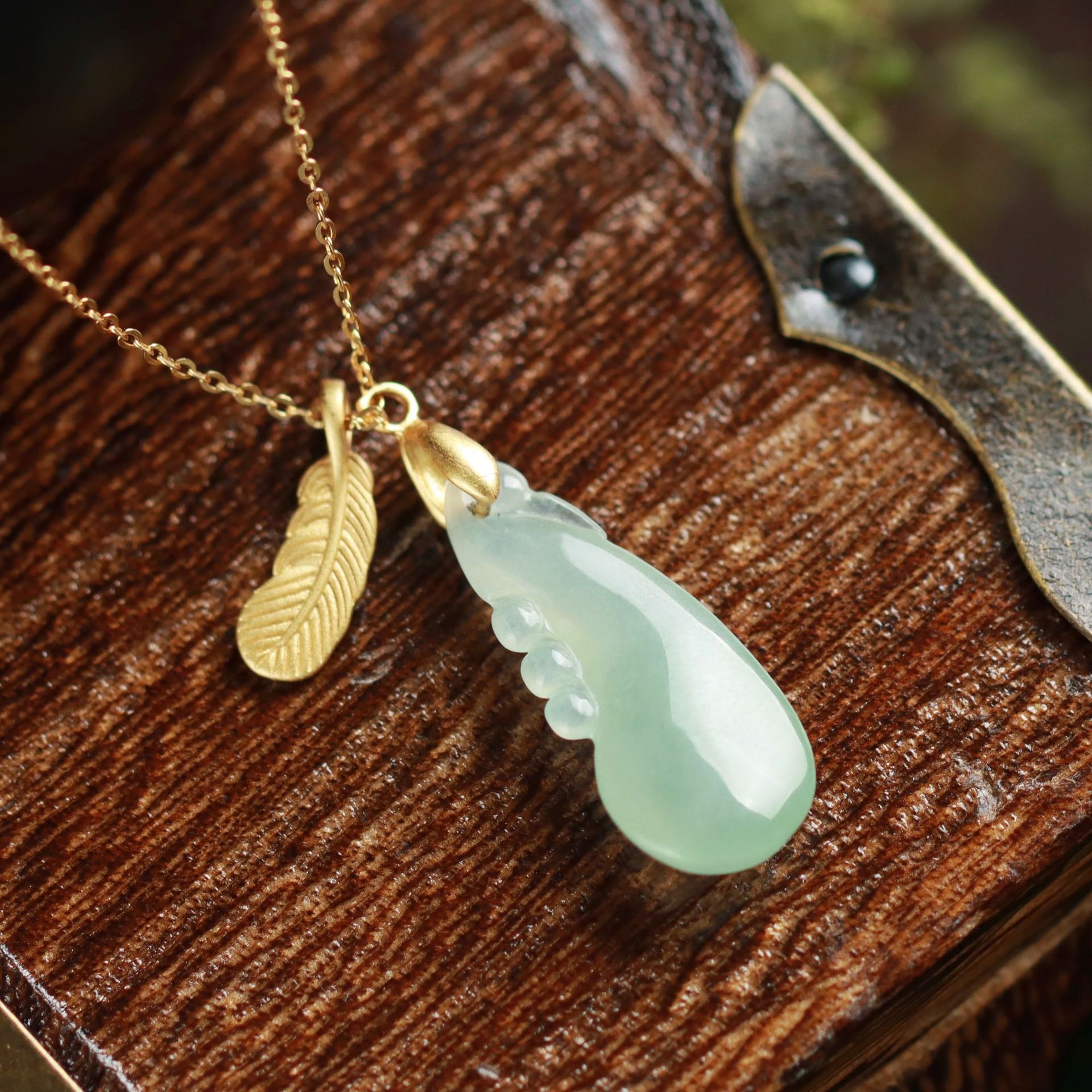 蔓时光s925银镀金镶嵌a级糯冰翡翠福豆福气满满国风气质女款吊坠