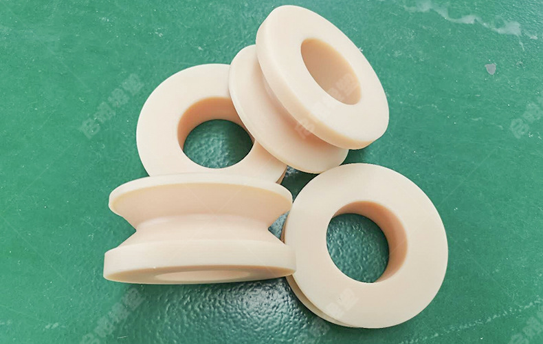 厂家定制mc耐磨轴套护套尼龙制品加工件含油黑色尼龙套尼龙导向套