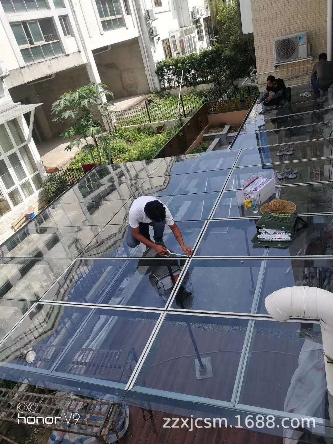 pc耐力板透明瓦1mm2mm3mm阳光板台光房停车雨棚实心采光平板屋顶