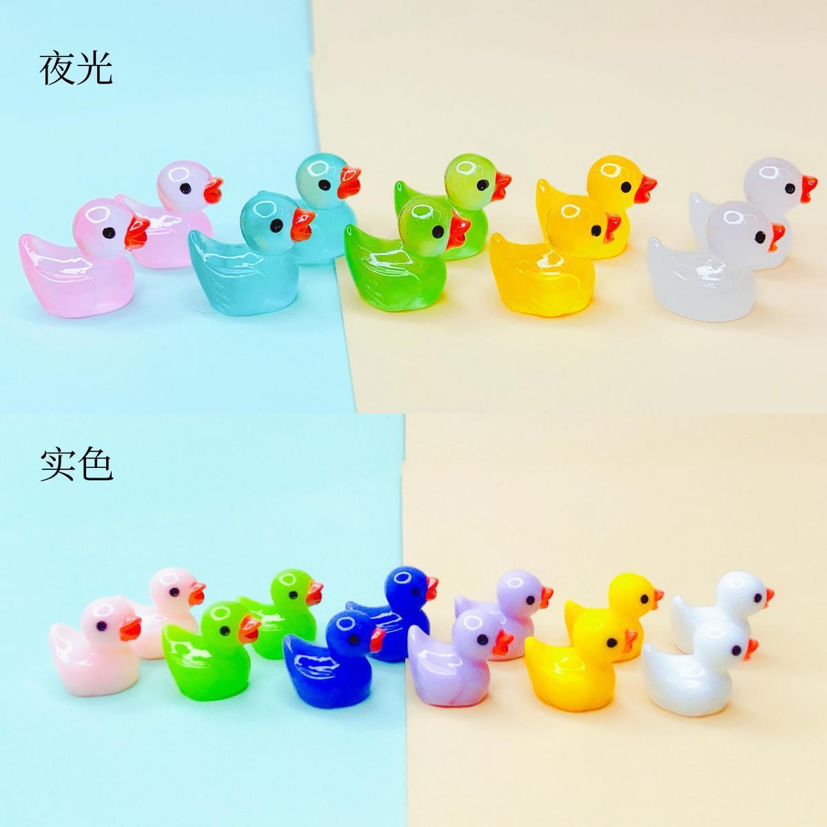 Simulation Three-Dimensional Little Duck Handmade DIY Ornament Resin Three-Dimensional Pendant Micro Landscape Ornaments Wholesale Cartoon Duck