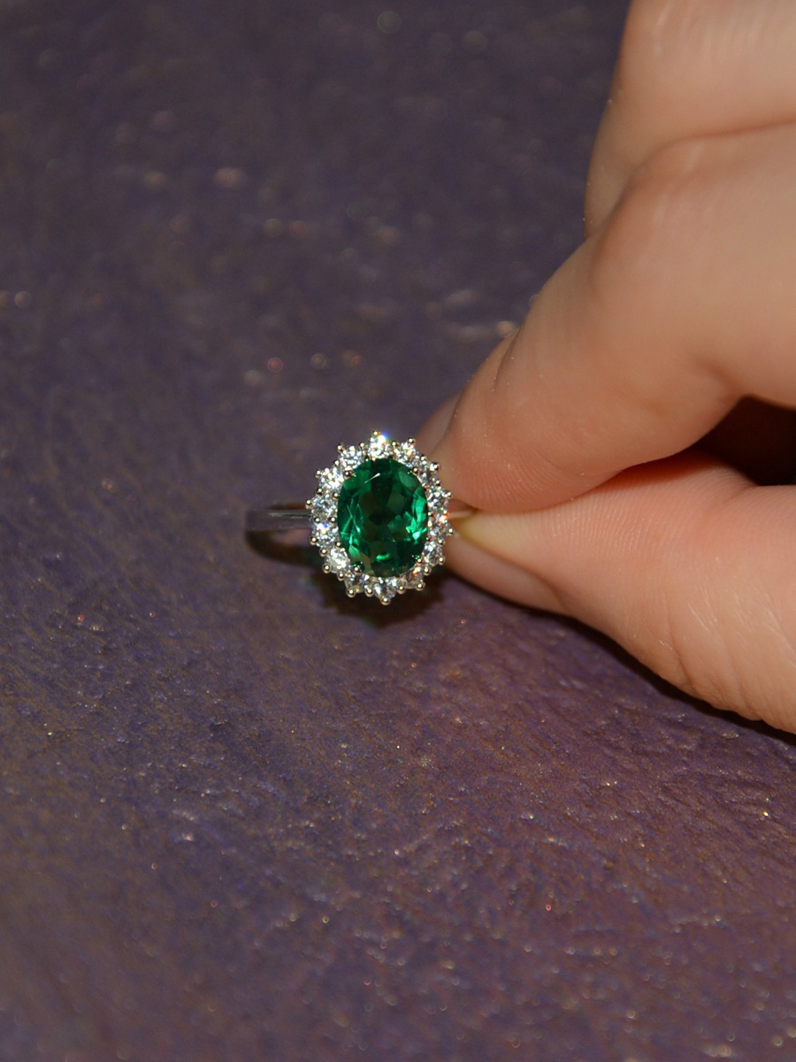 祖母绿宝石戒指戴安娜凯特王妃同款时尚轻奢感指环送女友闺蜜礼物