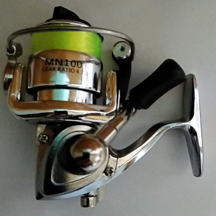 钓鱼竿轮子手摇迷你100型金属主体小纺车轮钢笔竿用鱼线轮渔摇轮