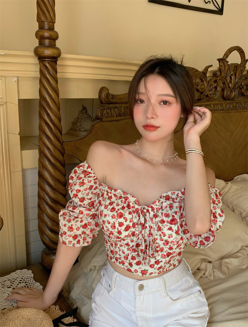 碎花短款绑带挂脖一字肩露锁骨短袖t恤上衣