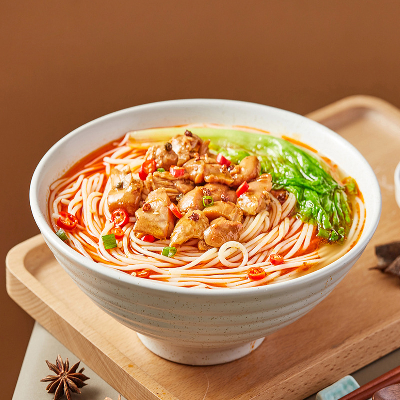 湖南邵阳粗米粉臊子粉带料包早餐速煮网红粗粉木耳豆腐坨坨牛肉粉