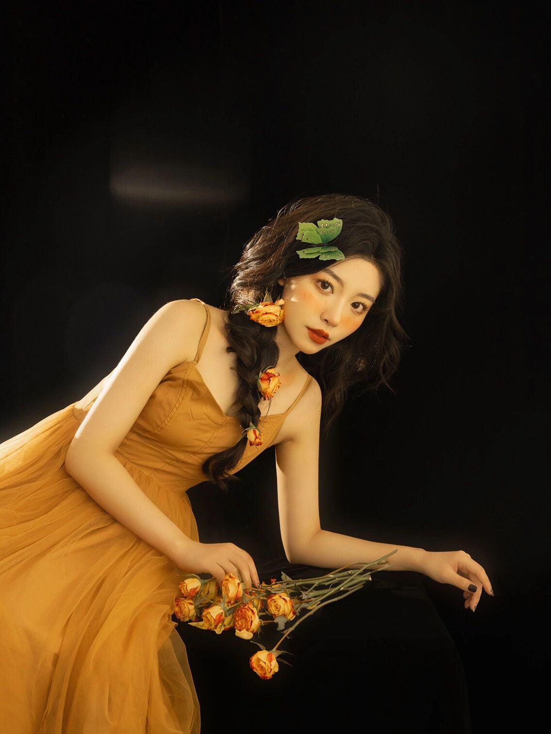 影楼个人写真服装女时尚复古港风吊带连衣裙私房艺术照主题摄影服