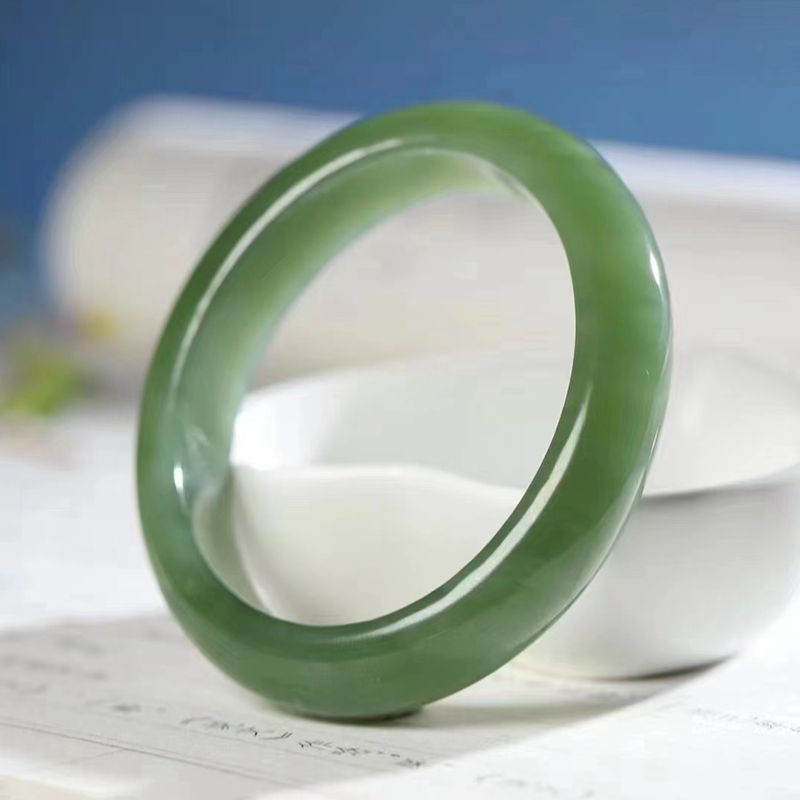 玉器工艺品天然新疆和田玉俄料碧玉猫眼玉石贵妃手镯和田玉供应链