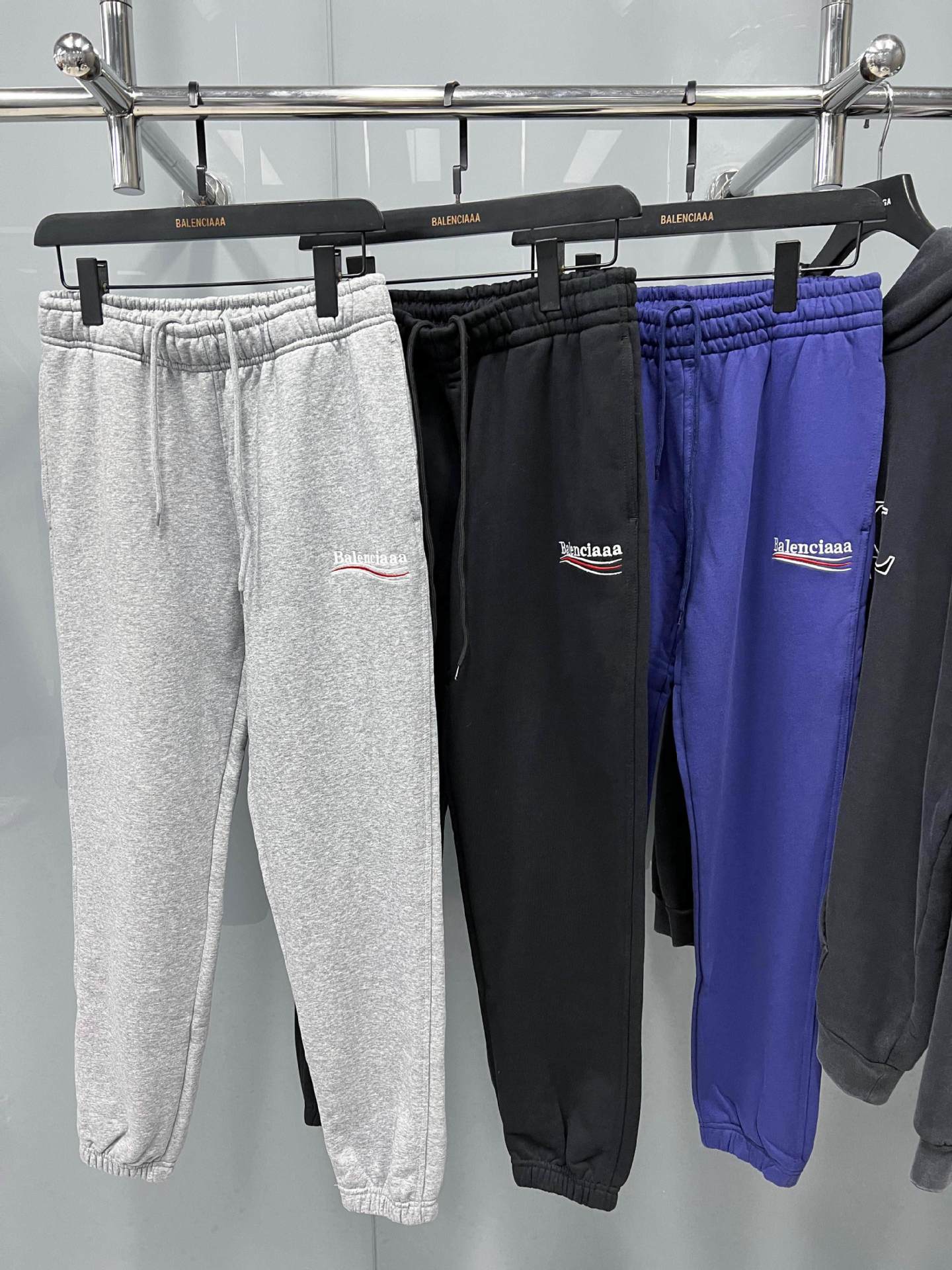 巴黎24新款b家可乐刺绣毛圈世家缩脚裤男女同款宽松版型休闲卫裤