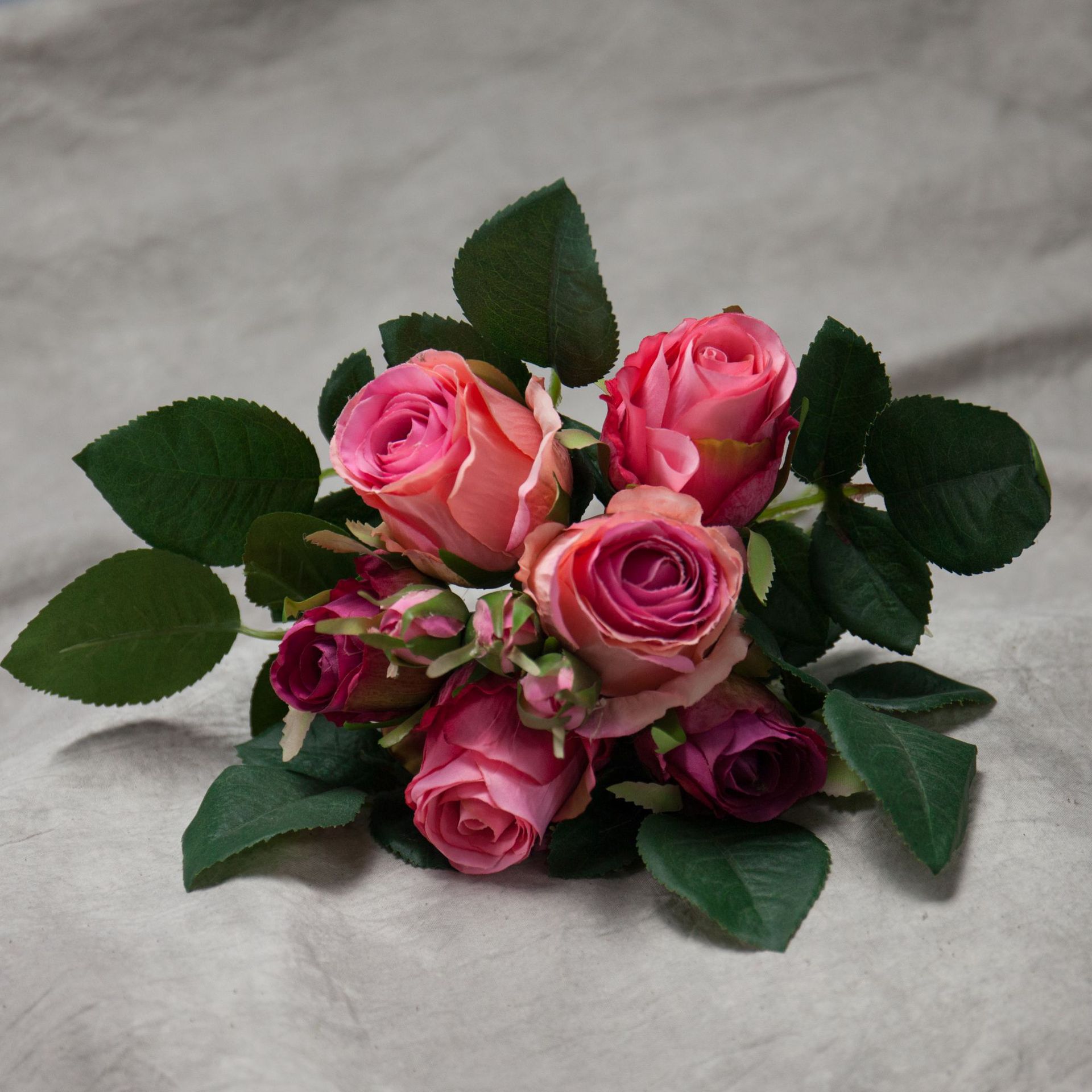 仿真花 玫瑰花 9头香槟粉色玫瑰花束 餐桌卧室装饰摆件假花-阿里巴巴