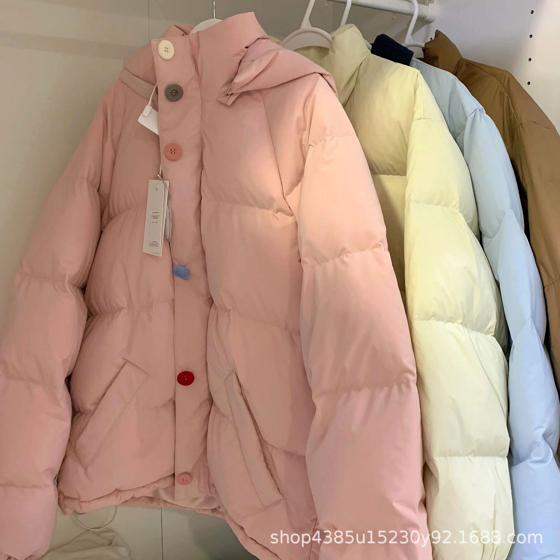 反季女装批发粉色连帽羽绒服短款高级感甜美小个子保暖羽绒服外套