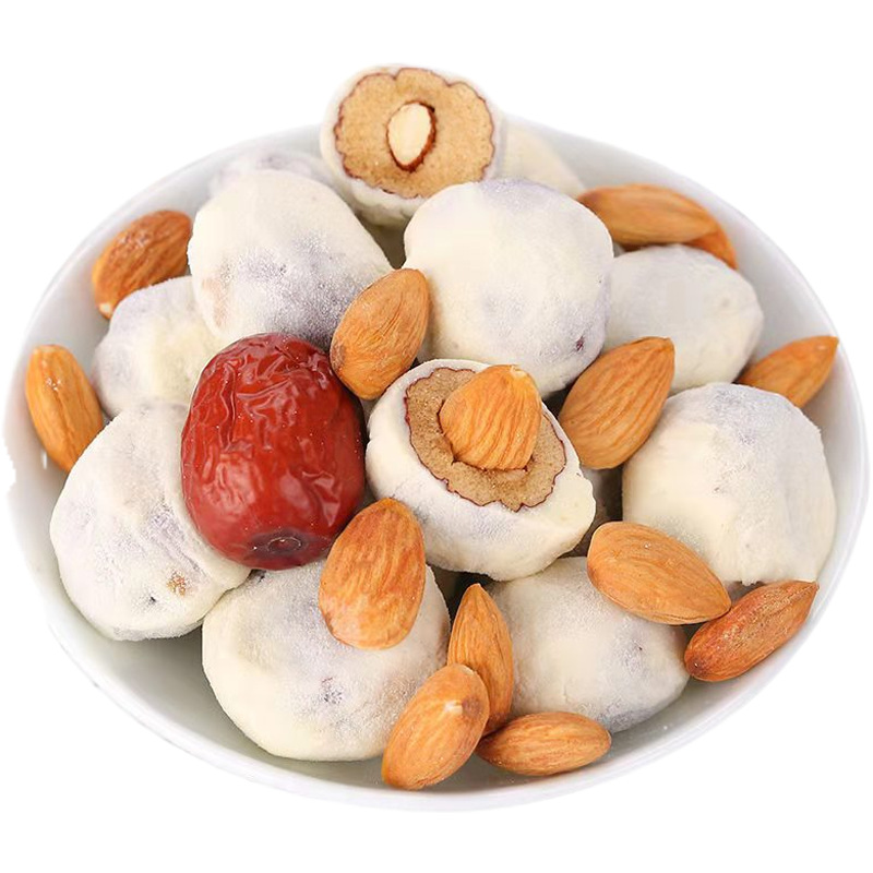 网红奶枣夹巴旦木大枣奶酪枣儿童休闲零食夹心奶枣独立包装