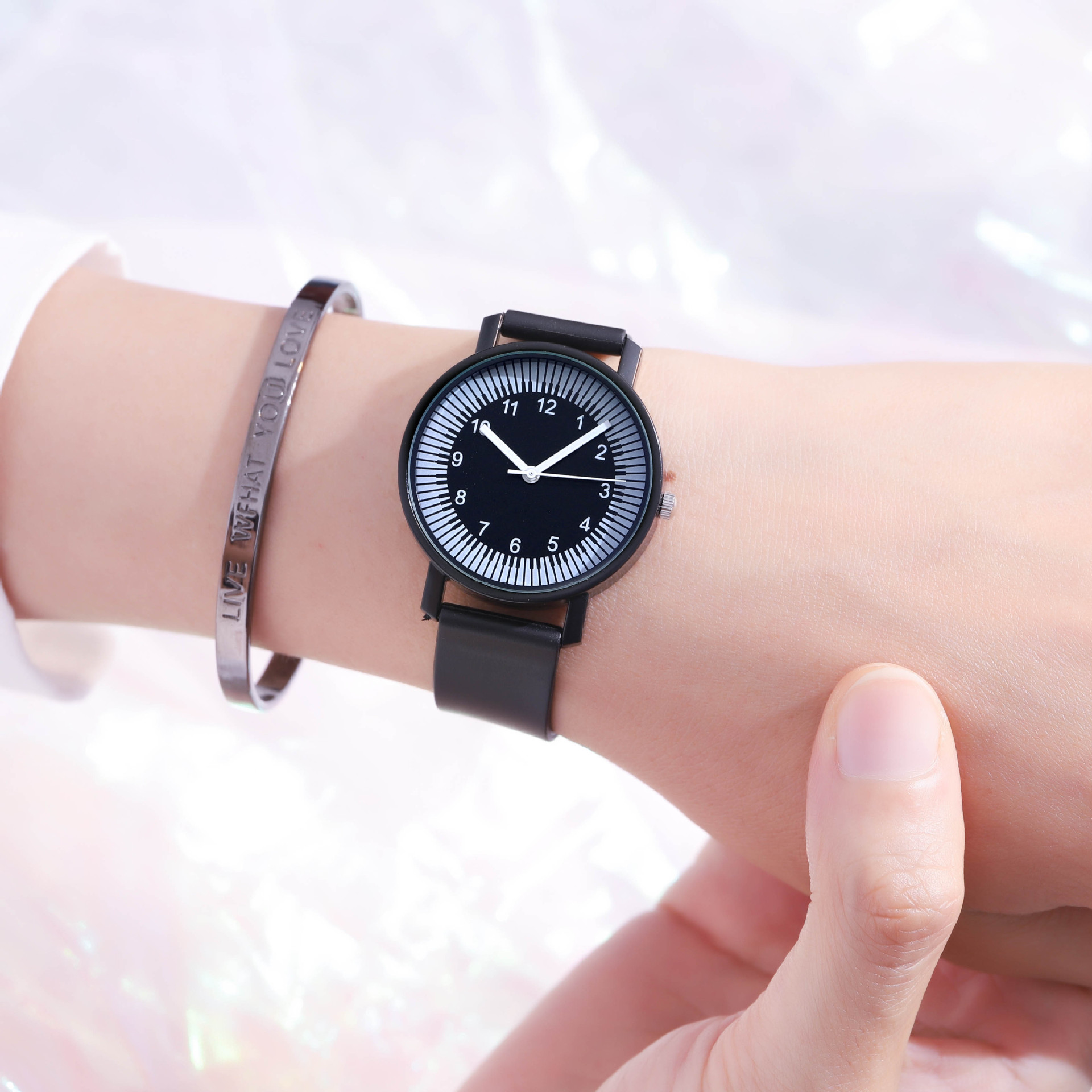 简约休闲学生情侣手表男女初中生韩版个性创意复古风森系女士手表