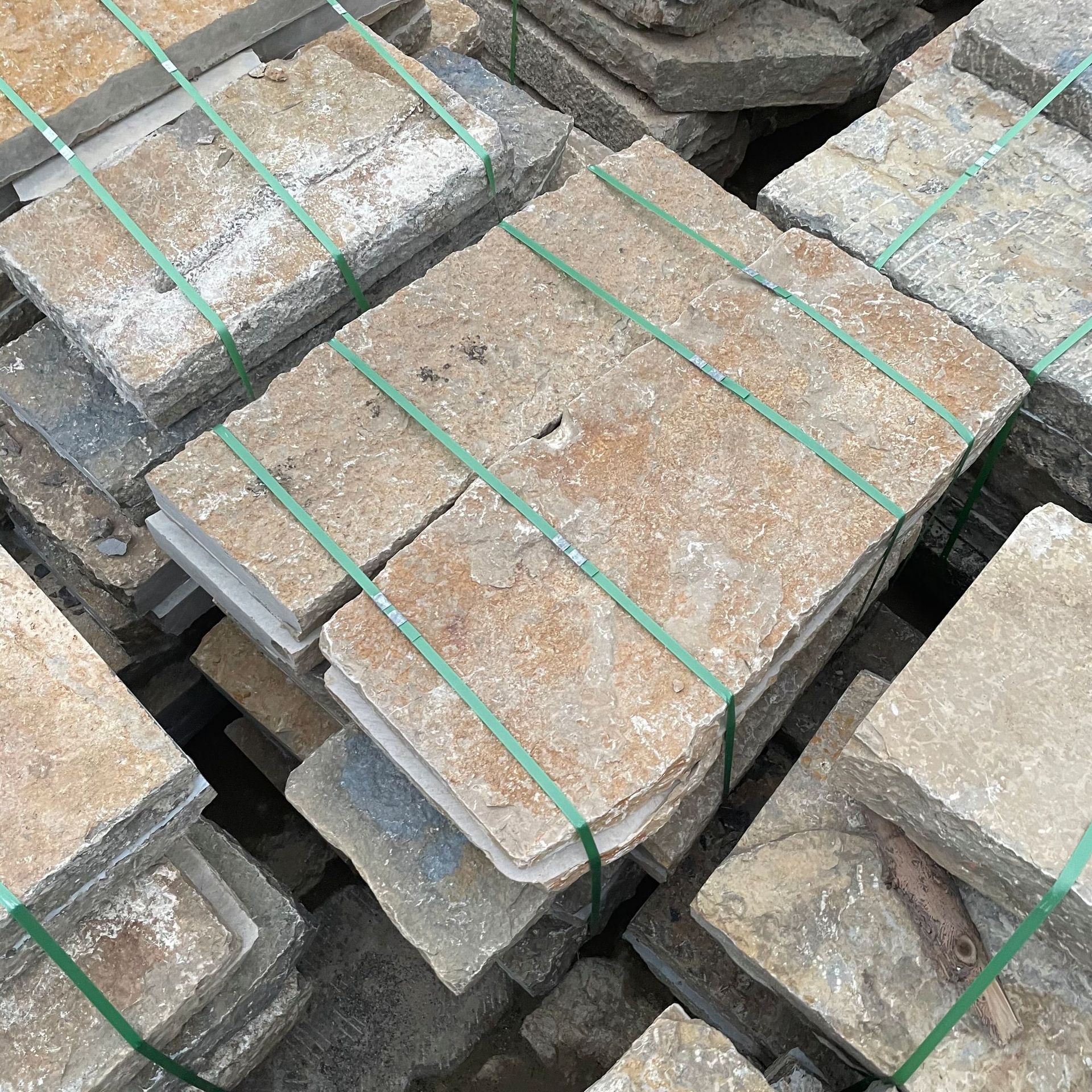 庭院自然石板旧石板农村民间老石条铺地仿古建筑铺路石