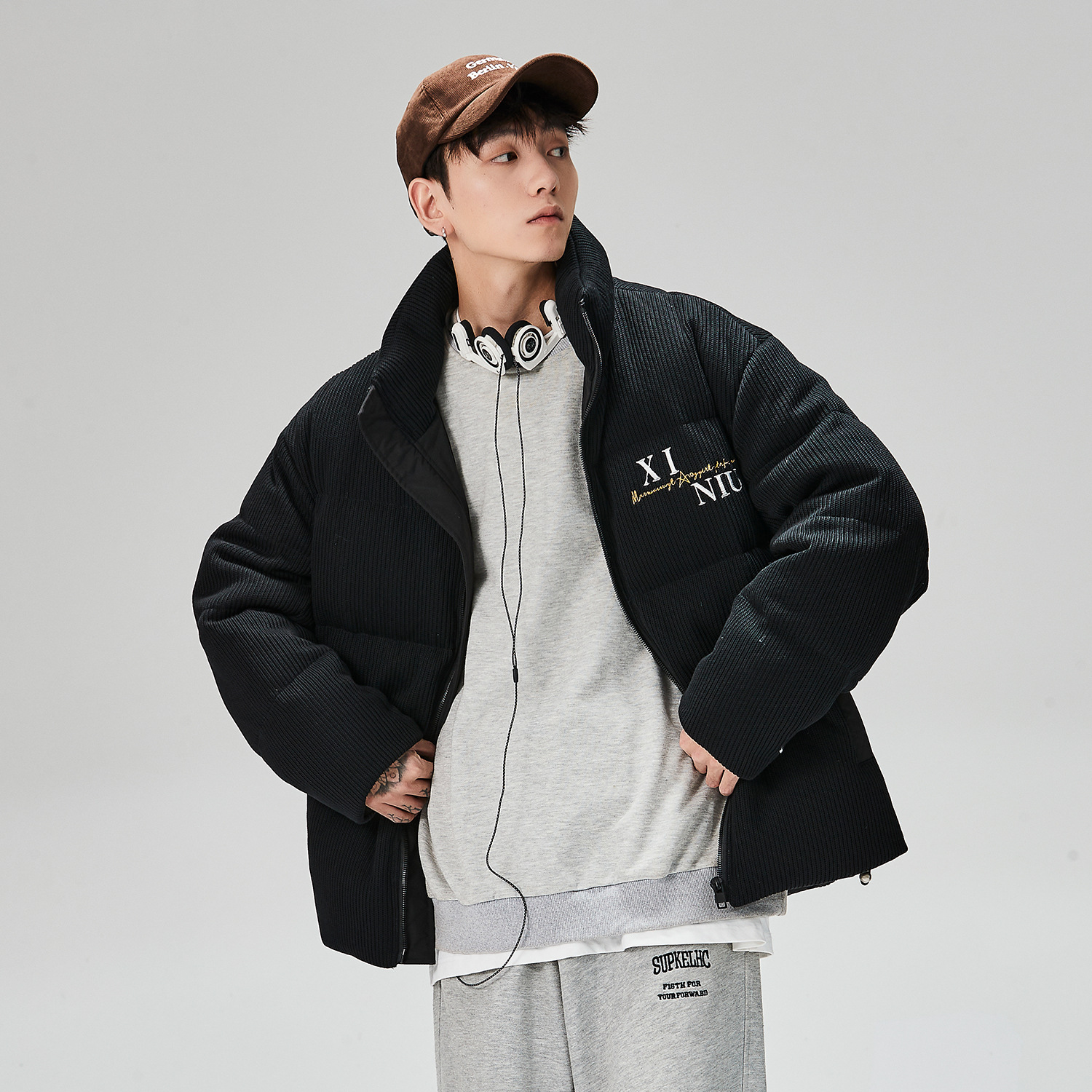 Best-Seller on Douyin Heavy White Duck down Couple Wear down Jacket Men's Fashion Brand Letter Thick Loose Stand Collar Men's Coat