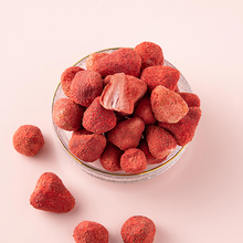 冻干草莓干雪花酥烘焙原材料水果干草莓脆粒整颗装饰零食250g