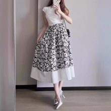 黑白花卉半裙裙摆拼接款式大摆显得灵动有型百搭时尚年轻减龄长裙