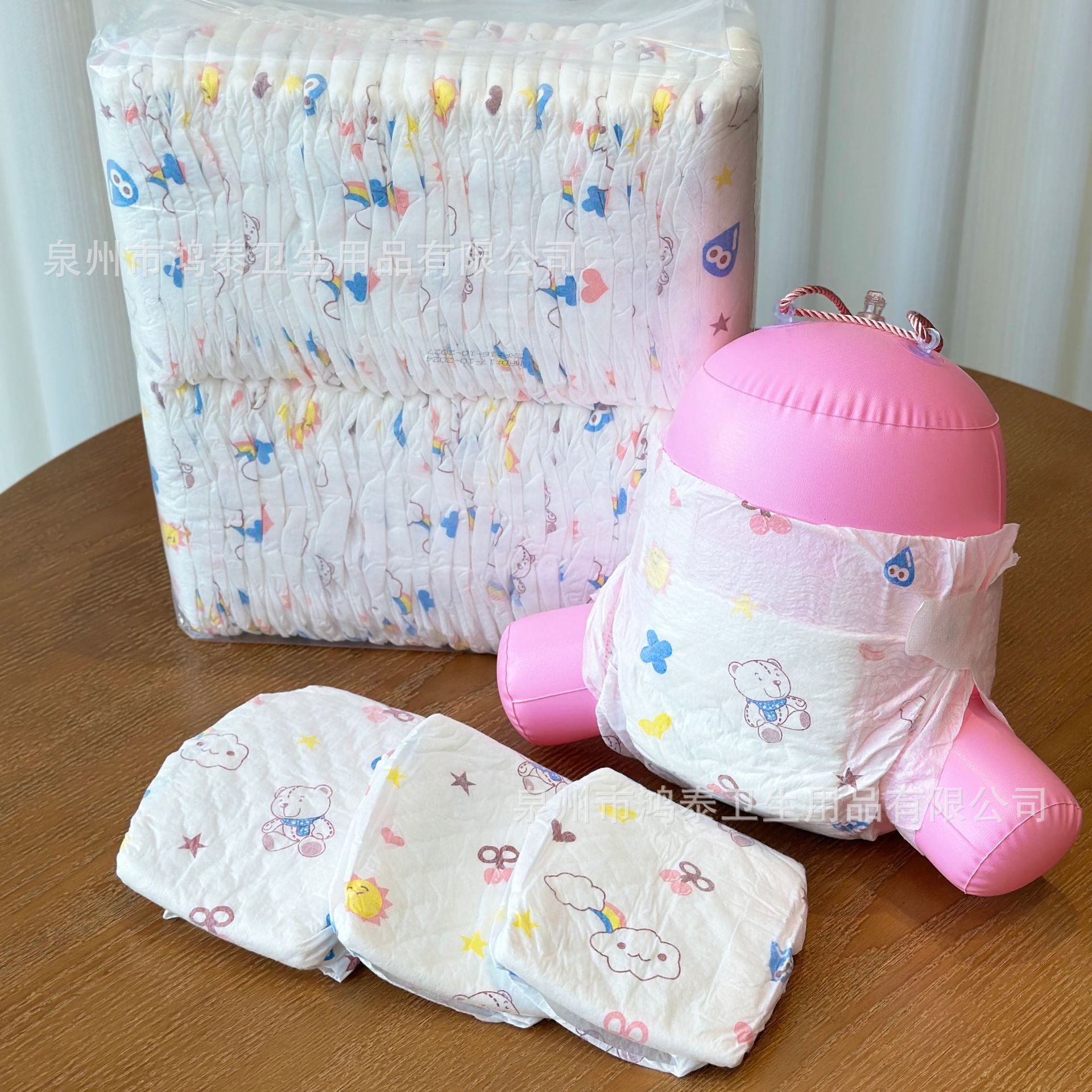 简装批发外贸出口尿裤一等品a级透明纸尿裤非洲木浆棉婴儿纸尿裤