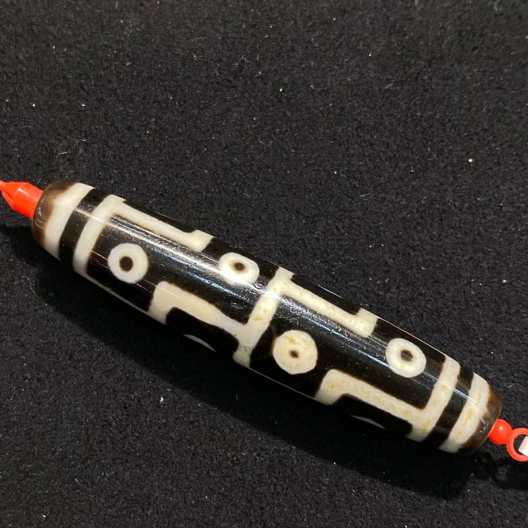 藏式十二眼天珠品相完佳化细腻包浆油润老气收藏品jy7a1067