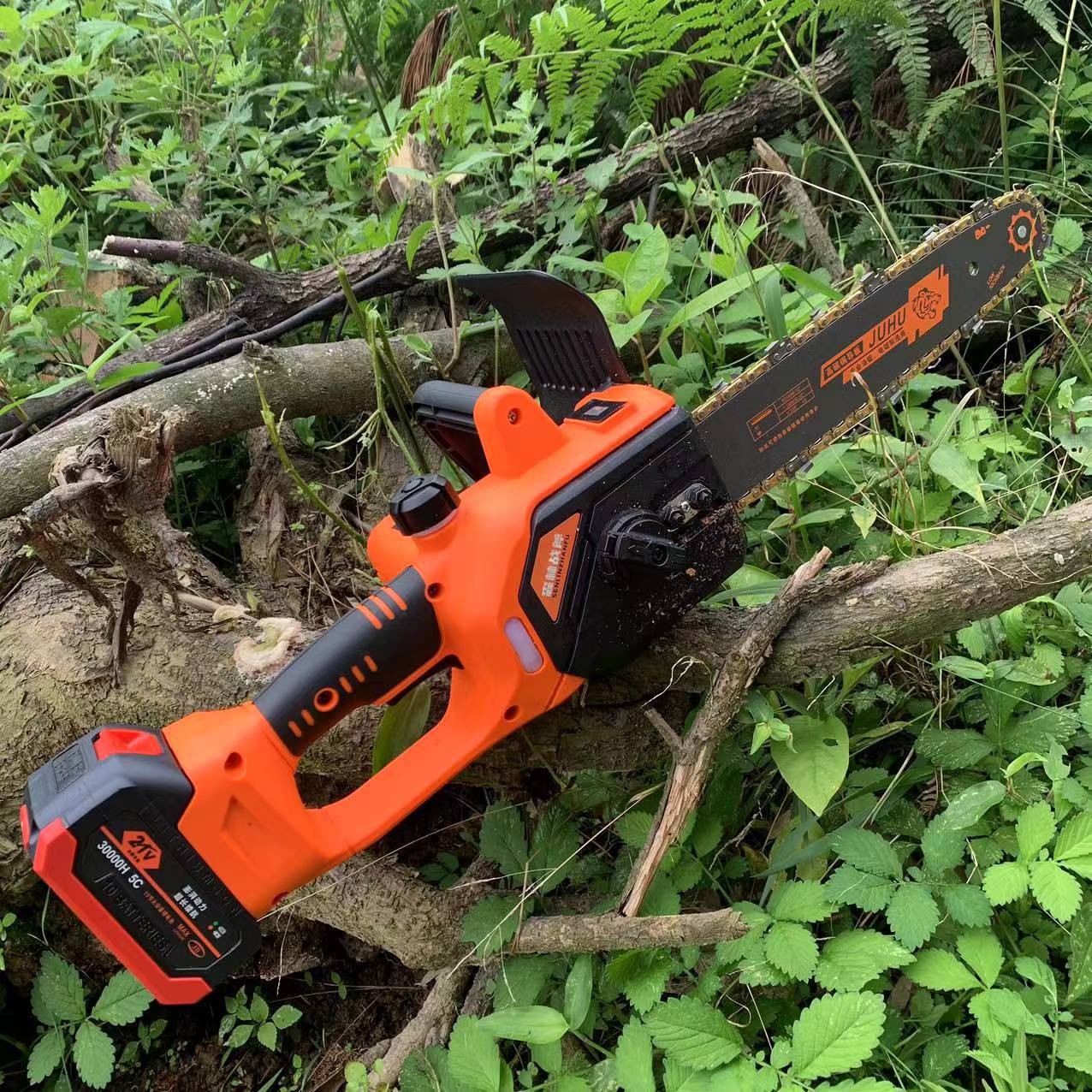 12寸无刷锂锂电锯电链锯双电一充1300毫安10节电池塑盒装-阿里巴巴