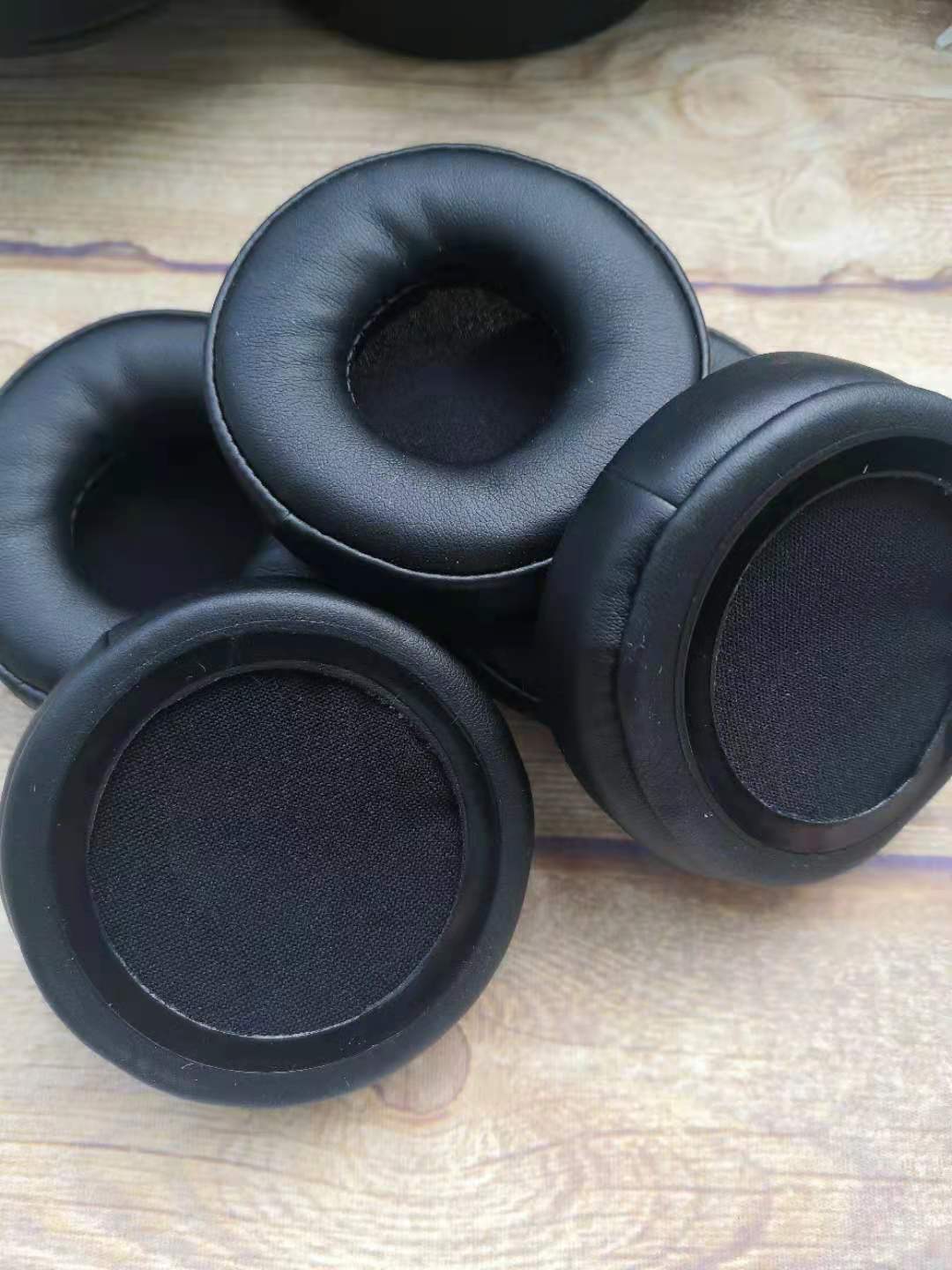 工厂现货供应蓝牙耳机耳套立体裁剪70mm直径耳罩皮套头戴耳机套