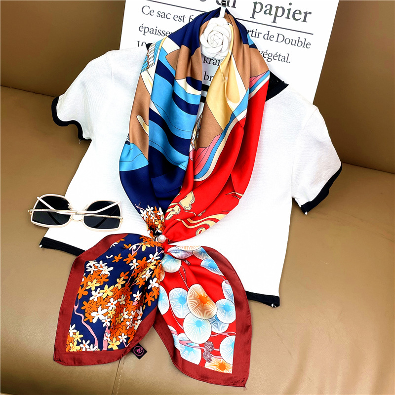 2022 New Korean Style Floral Scarf Travel Sun Protection Printed 90 Square Scarf Imitated Silk Scarves Women's Beach Towel Wholesale