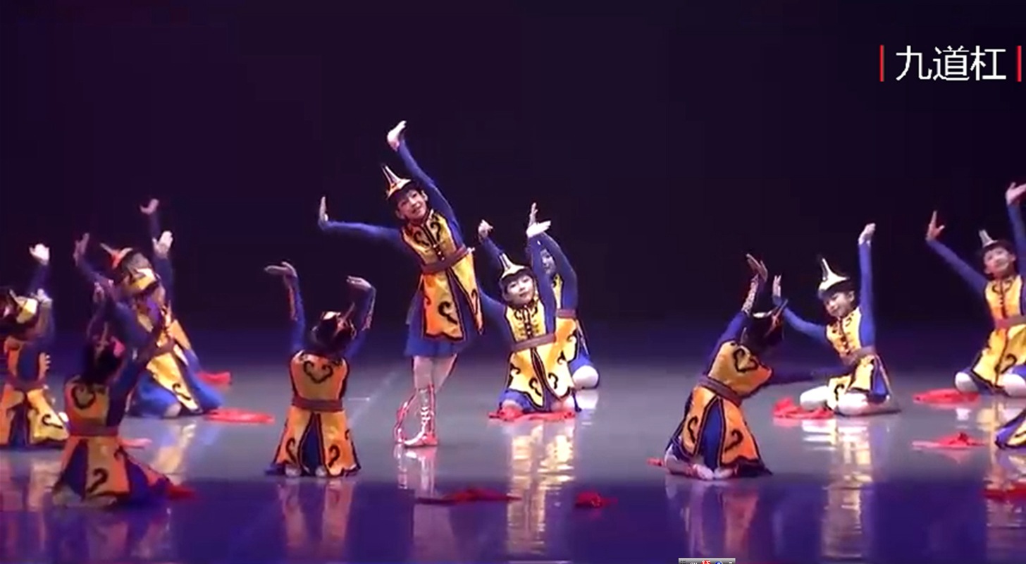 蒙古舞筷乐无边演出服儿童民族筷子舞第十一庙小荷风采少儿演出服