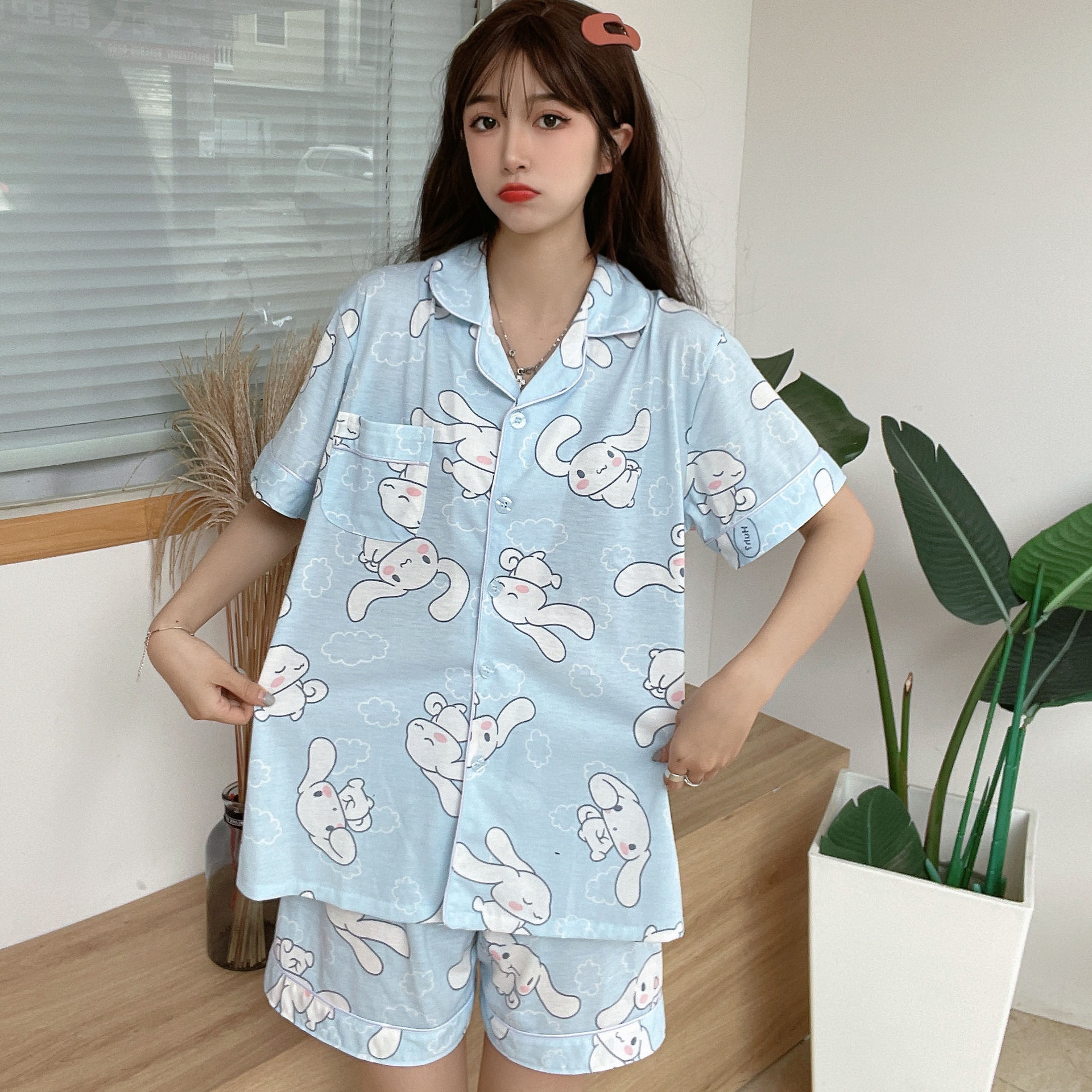 睡衣女日系少女