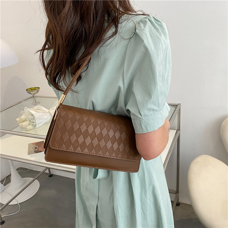 Commute Minimalist Fashion Underarm Bag 2022 This Year's Popular Summer New Shoulder Bag Simple Classy Small Square Bag Fashion