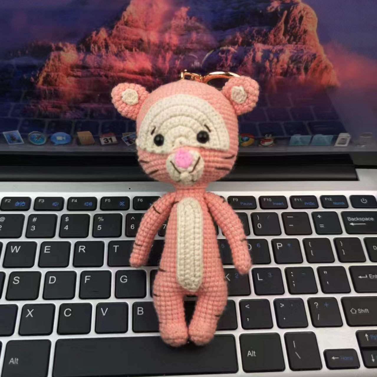 成品雪妃儿五股奶棉钩针手工编织跳跳虎创意玩偶diy钩织可爱配饰