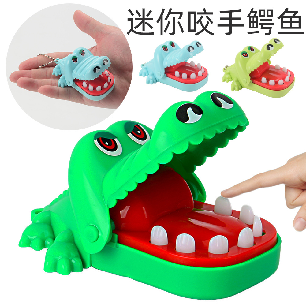 Children's New Exotic Bite Finger Toy Mini Baby Crocodile Decompression Spoof Party Keychain Cake Ornaments