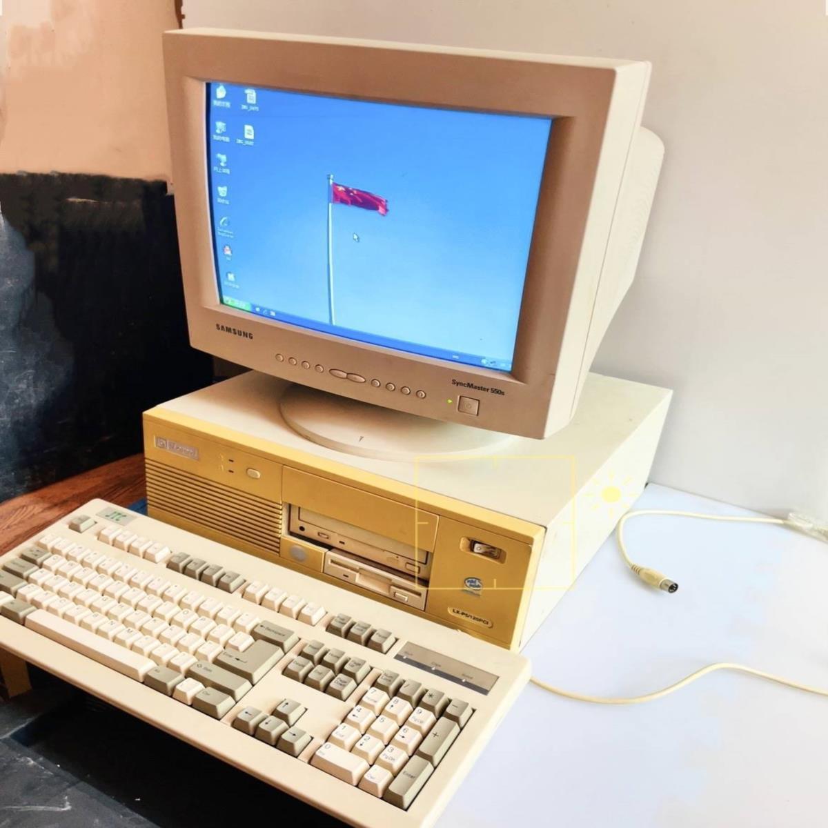 老式 大头显示器crt显像管老电脑老式物件现货-阿里巴巴