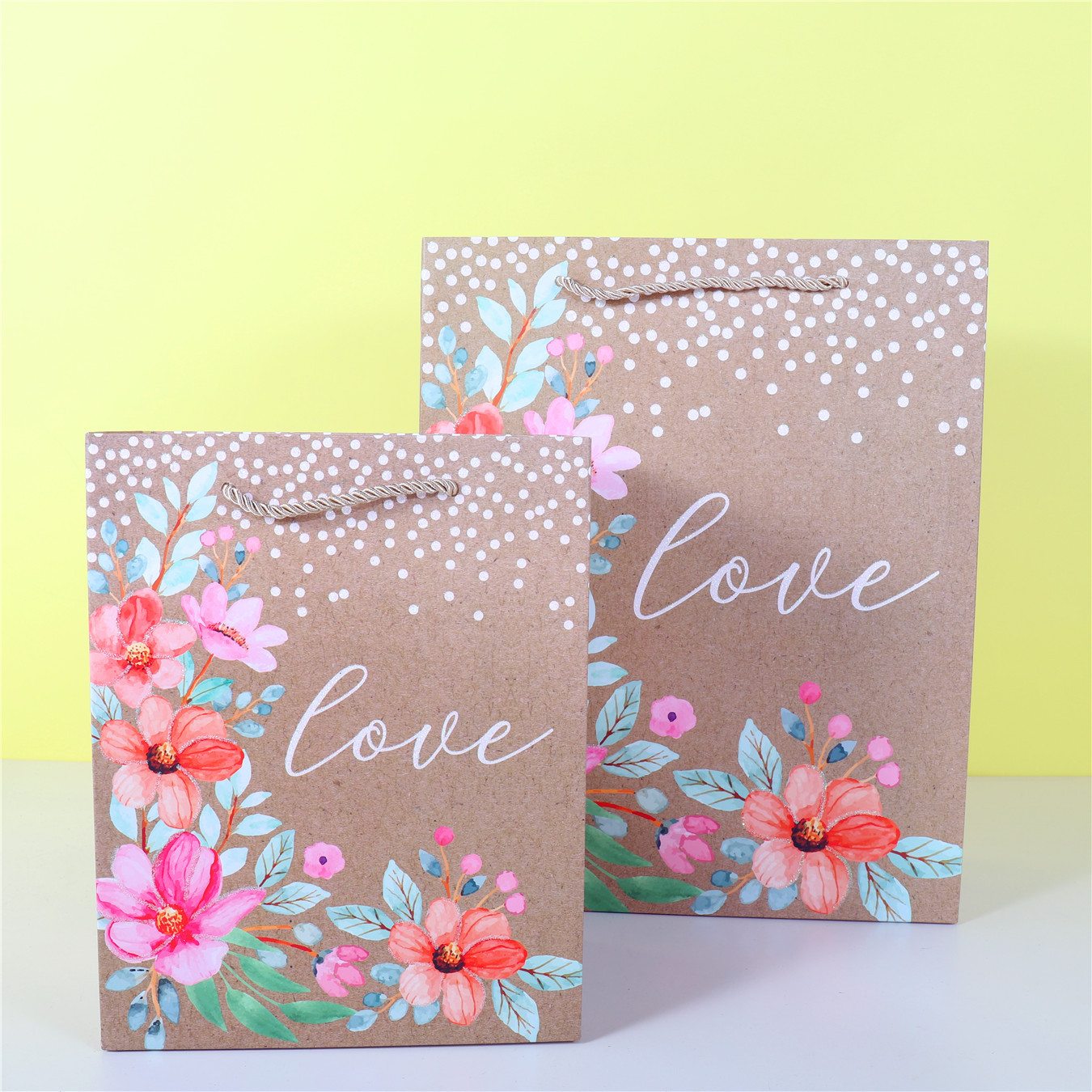 Valentine's Day Paper White Card Gift Bag Mother's Day Shopping Bag Flowers Series Paper Bag in Stock Wholesale