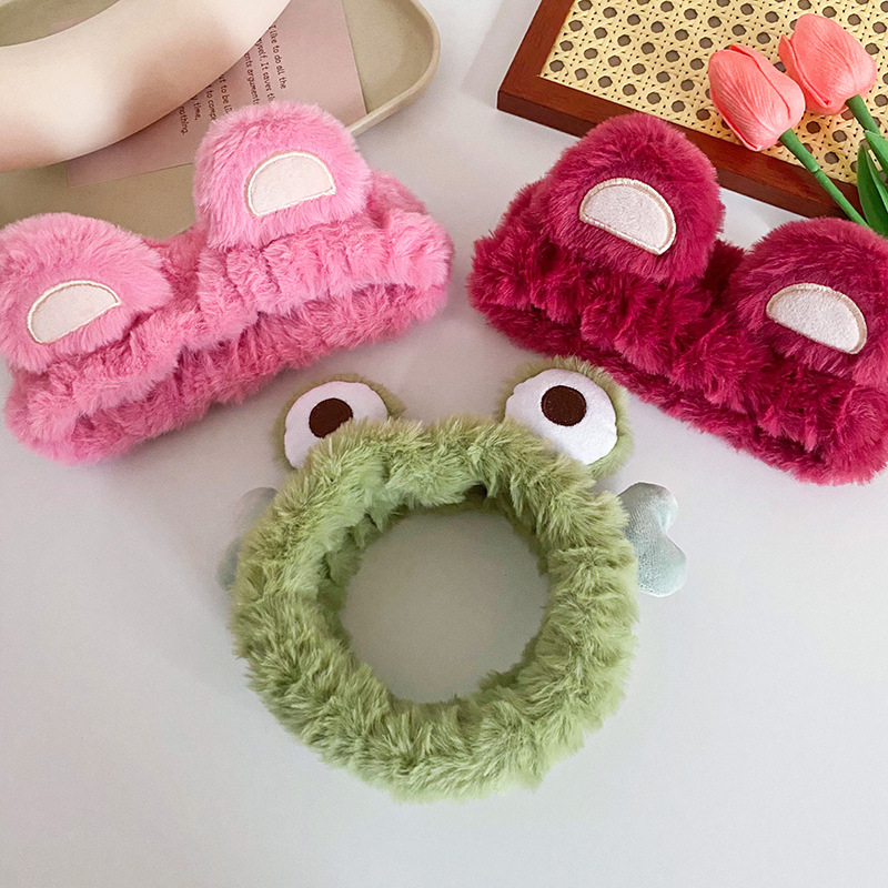 Autumn and Winter New Fluffy Hair Band Cartoon Frog Female Washing Face Hair Band Headband Cute Strawberry Bear Ears Hairware