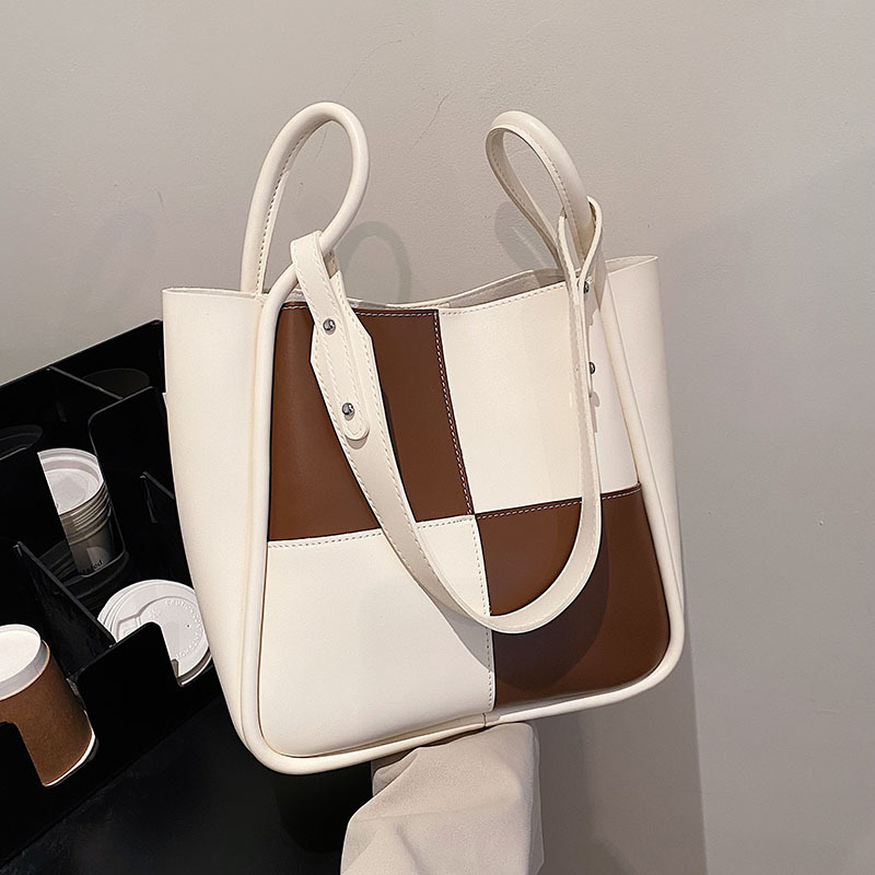 格子拼接格纹小包包女包2022休闲时尚简约秋冬季上新单肩小方包潮