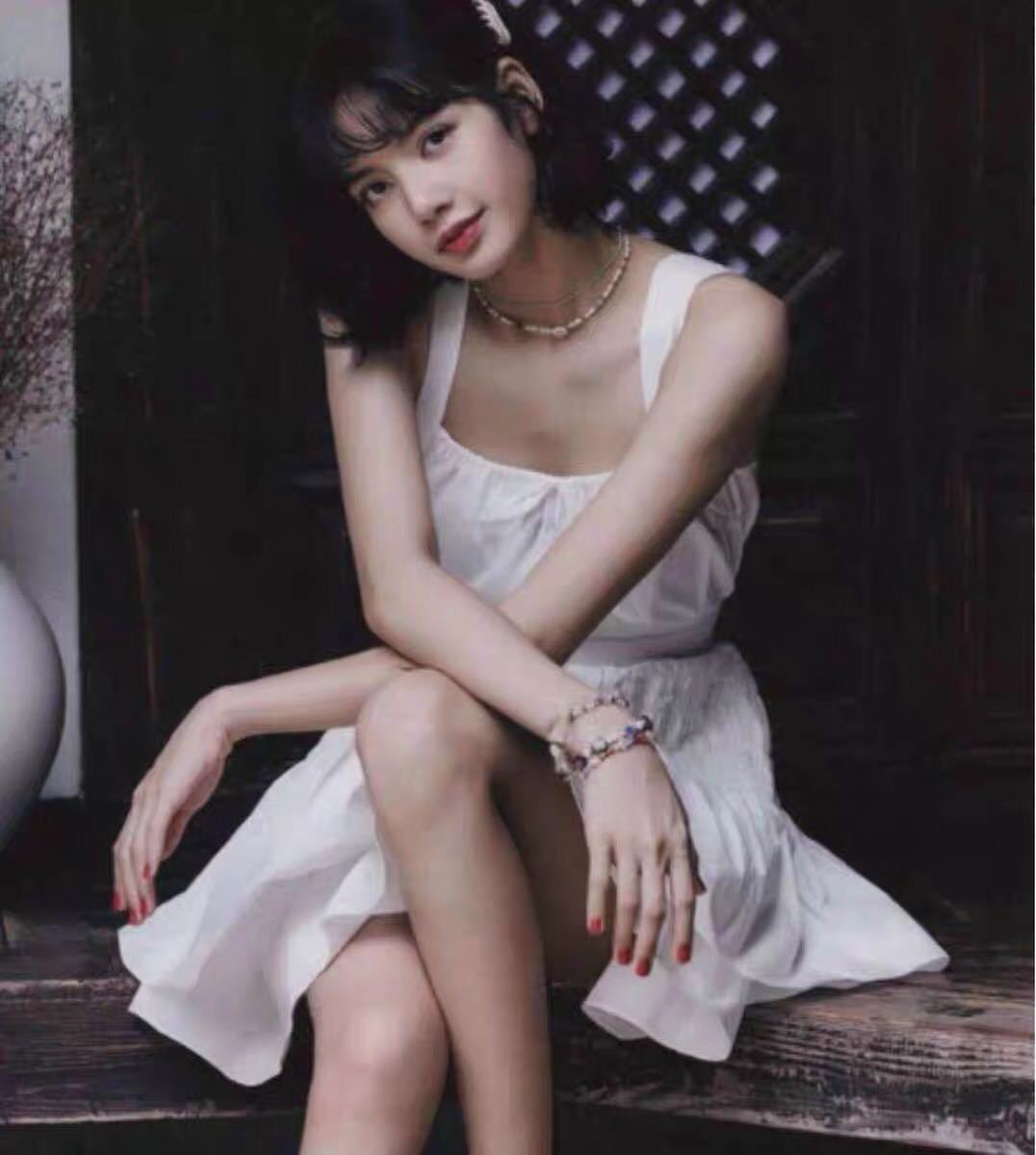 lisa同款白色吊带裙女夏2021新款甜美可爱高腰抽褶系带方领连衣裙