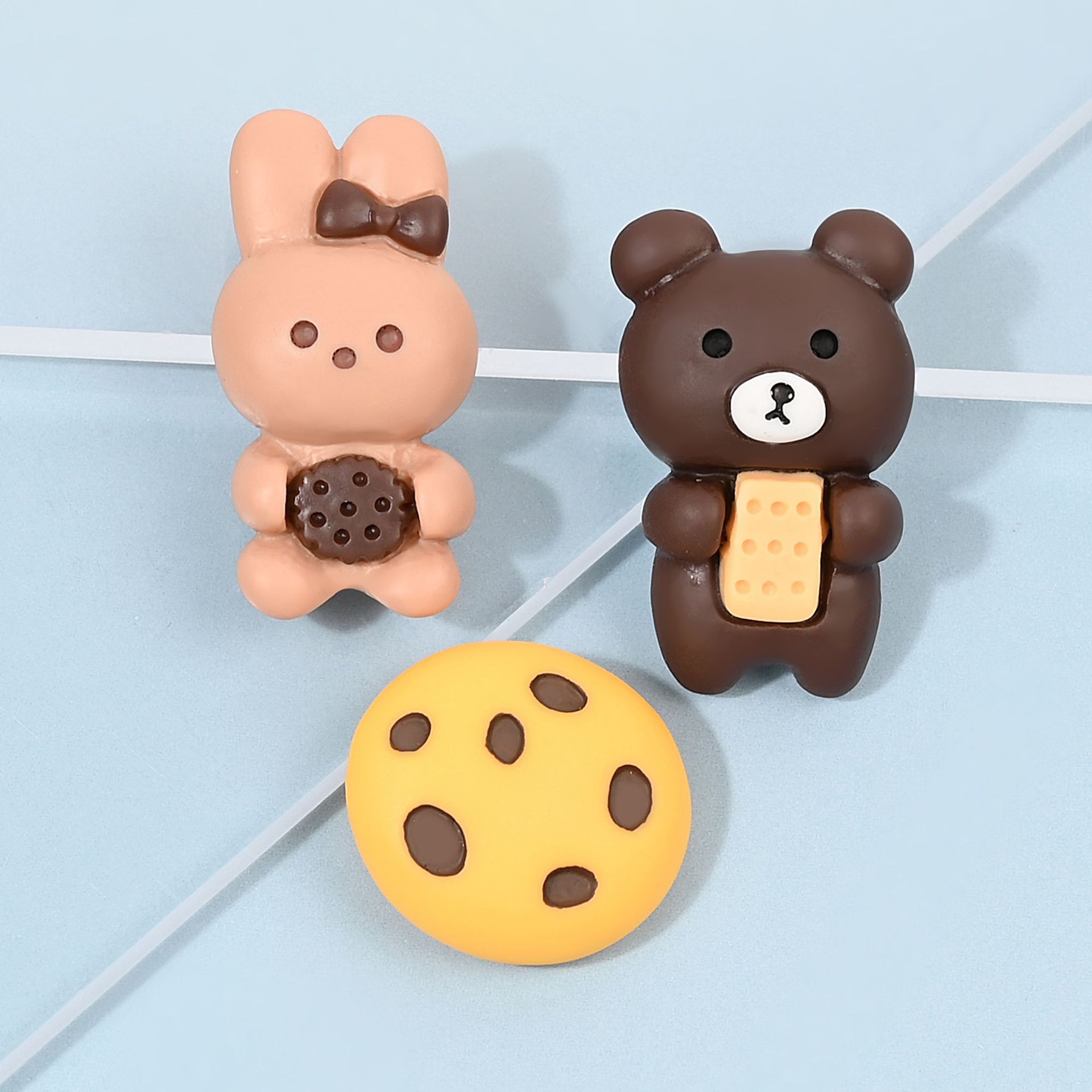 卡通食玩饼干小熊小兔子奶油胶手机壳diy饰品材料包树脂饰品配件