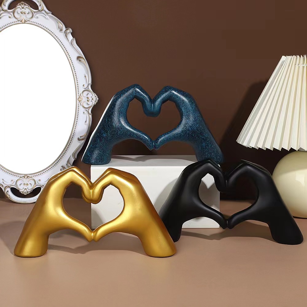 跨境双手比心摆件母亲节心形爱心手指雕像树脂工艺品家居庭院摆件